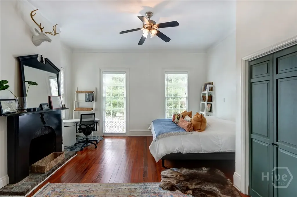 123 W Park Avenue Savannah GA 31401