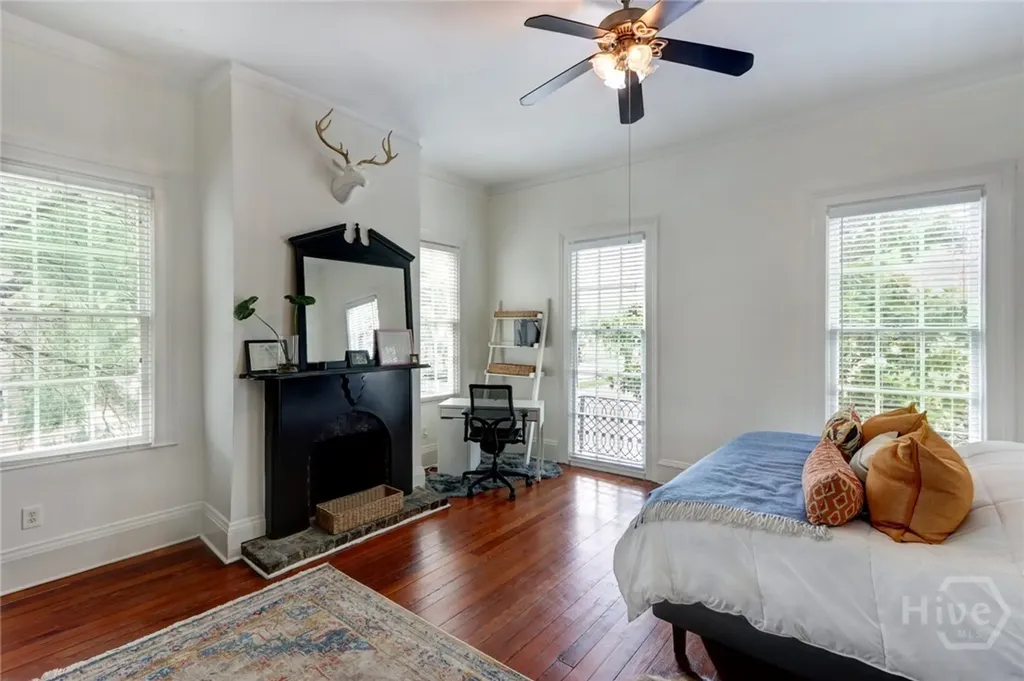 123 W Park Avenue Savannah GA 31401
