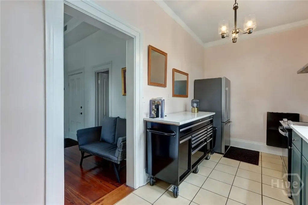 123 W Park Avenue Savannah GA 31401