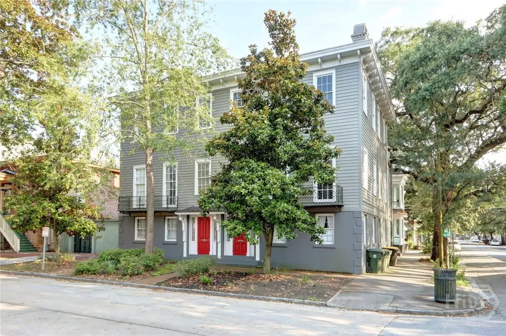 123 W Park Avenue Savannah GA 31401