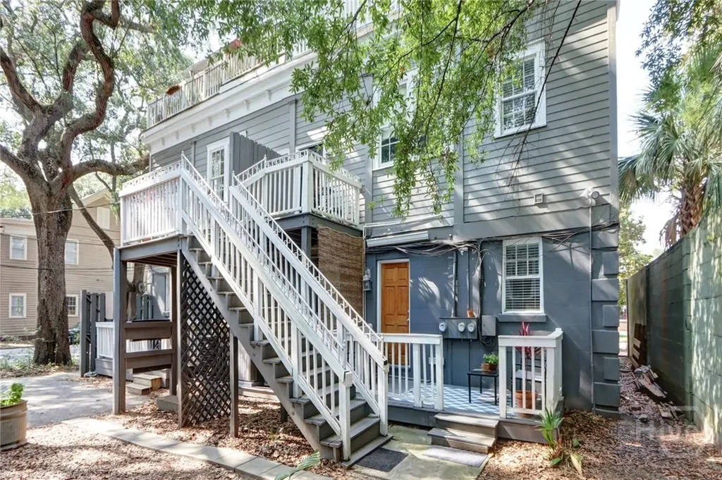 123 W Park Avenue Savannah GA 31401