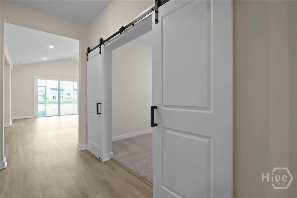 113 Mage Street Savannah GA 31302