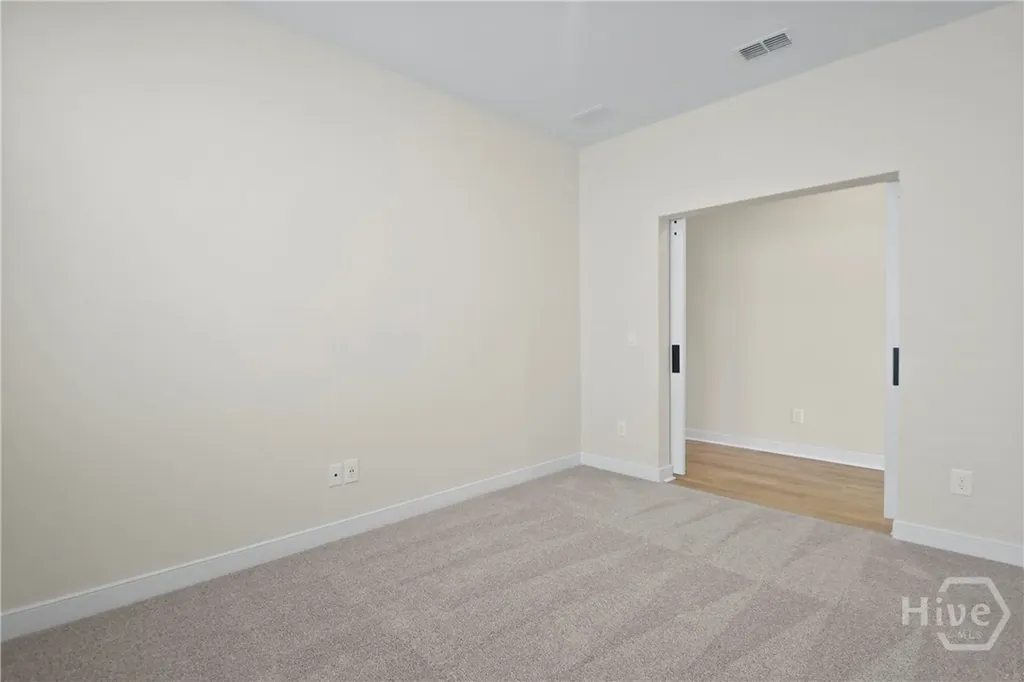 113 Mage Street Savannah GA 31302