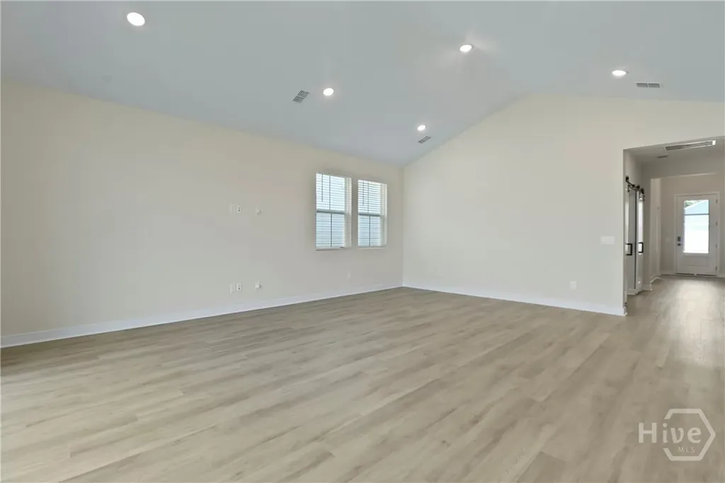 113 Mage Street Savannah GA 31302