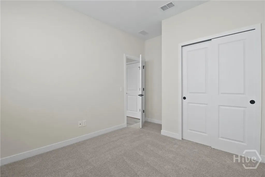 113 Mage Street Savannah GA 31302