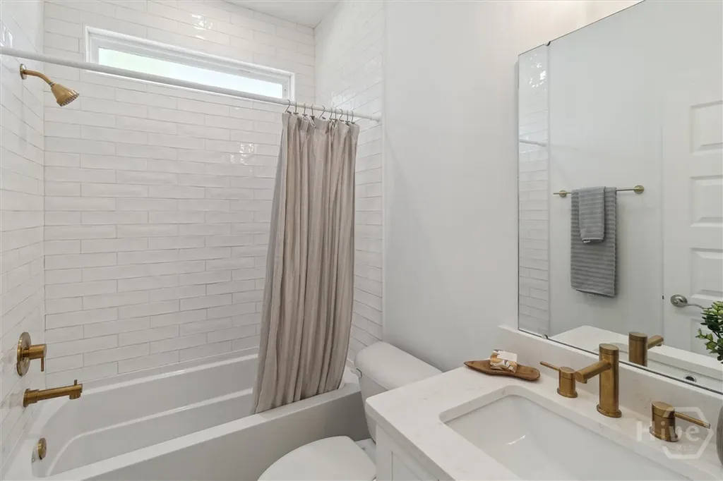 1681 Ashantilly Drive Darien GA 31305