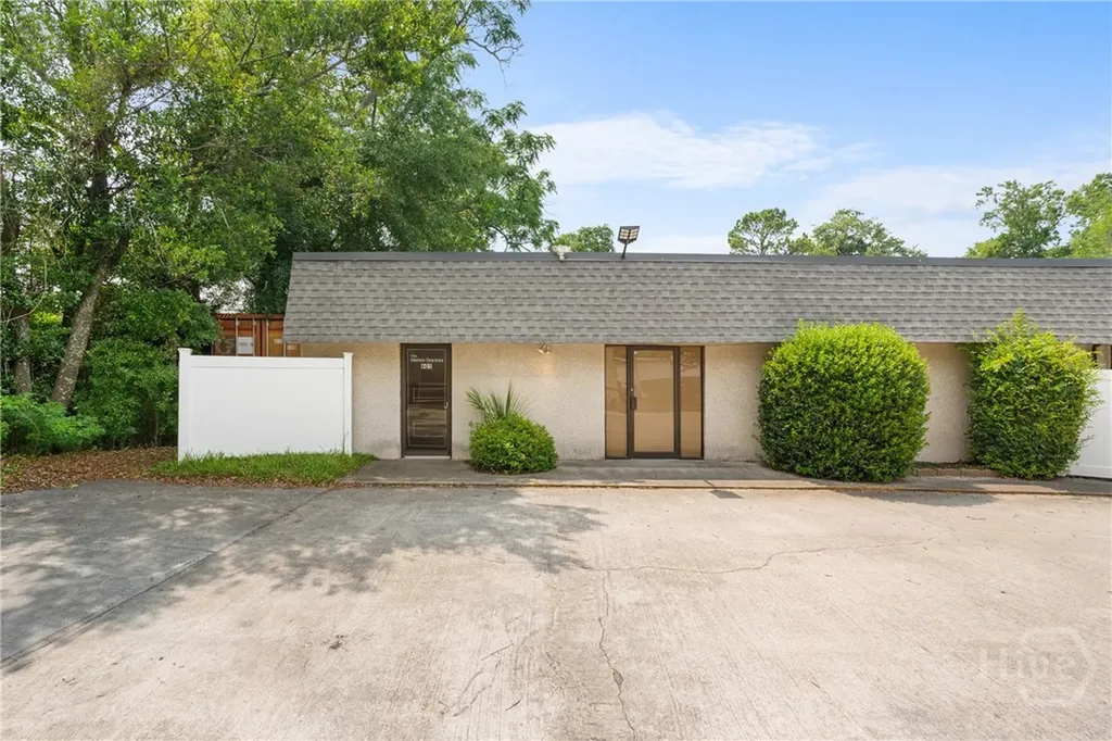 605 E 69th Street Savannah GA 31405