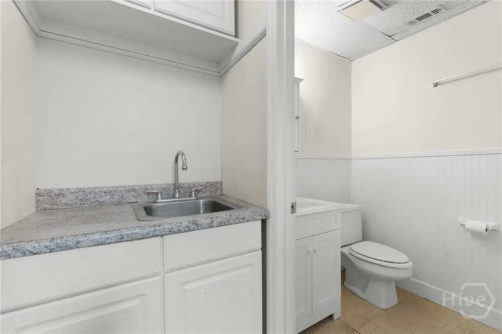 605 E 69th Street Savannah GA 31405