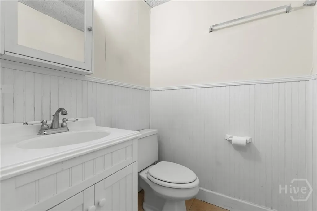 605 E 69th Street Savannah GA 31405