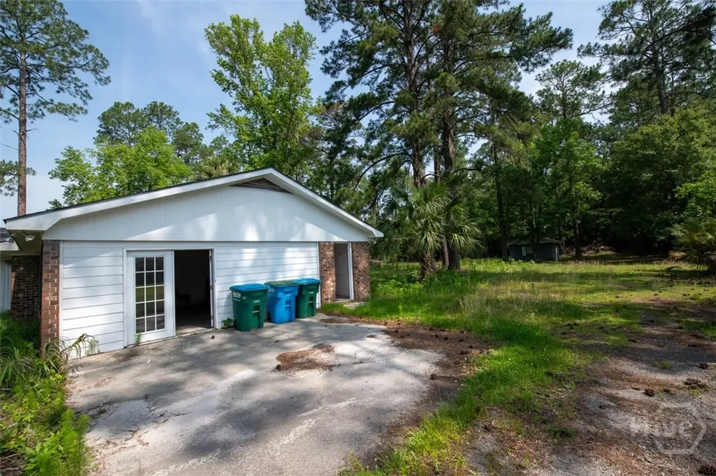 506 W Us 80 Highway Bloomingdale GA 31302