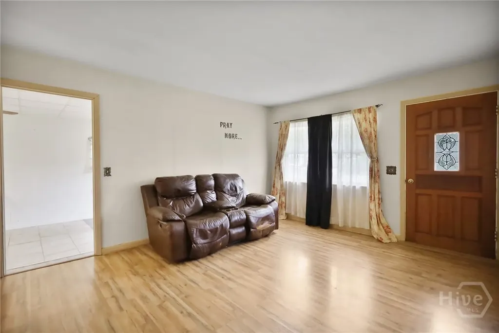 985 Seven Oaks Road Jesup GA 31546