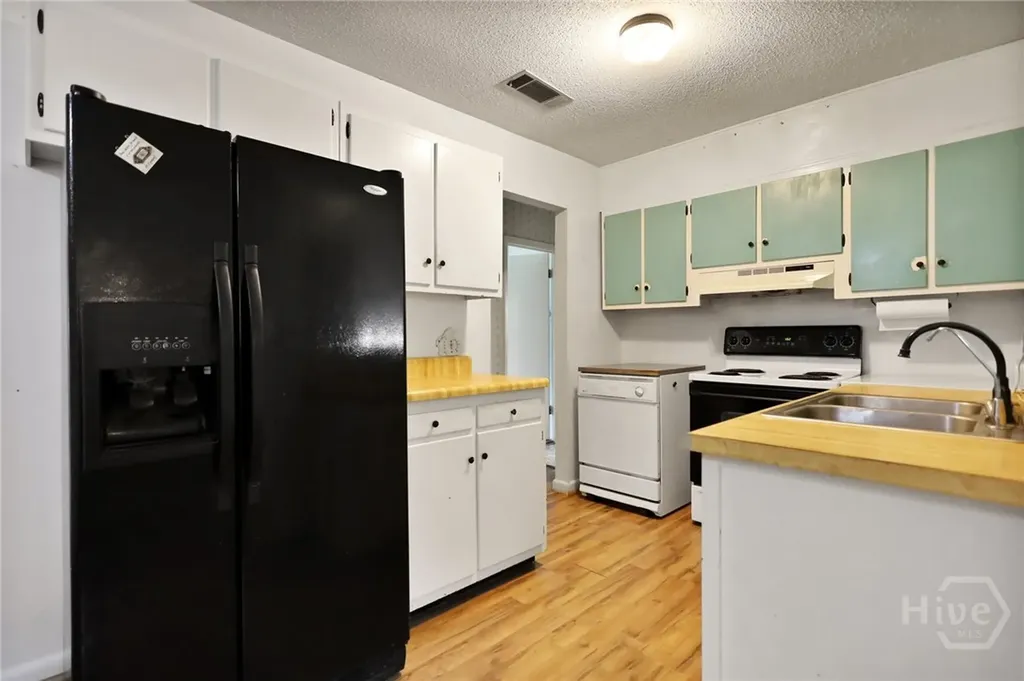 985 Seven Oaks Road Jesup GA 31546