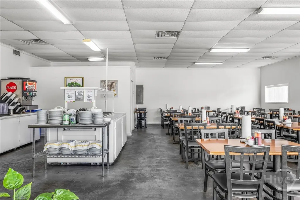 697 W Cherry Street Jesup GA 31545