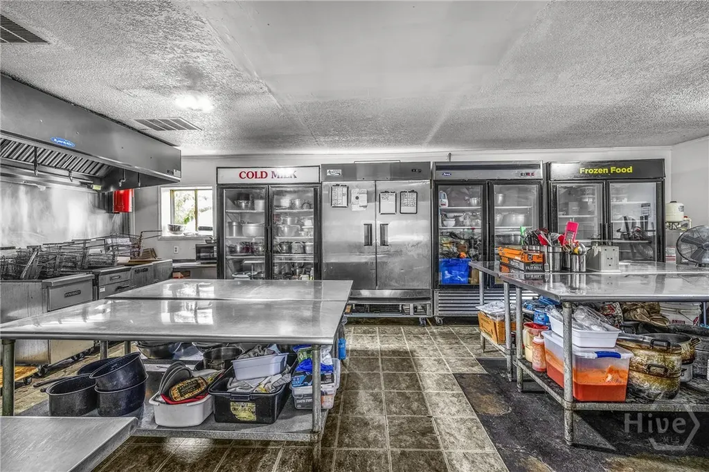 697 W Cherry Street Jesup GA 31545