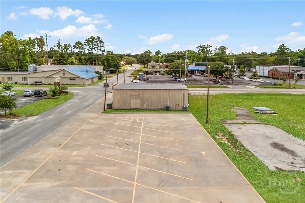 697 W Cherry Street Jesup GA 31545