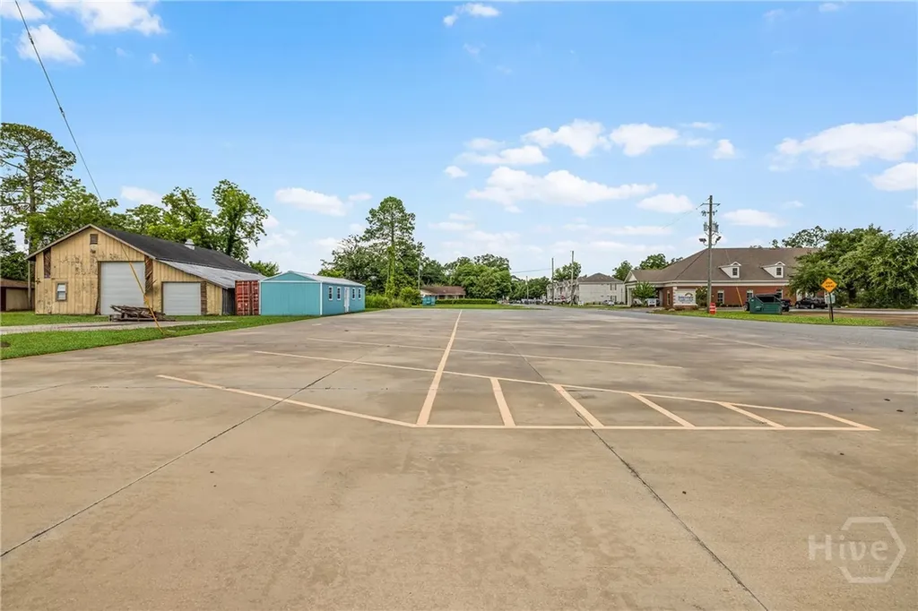 697 W Cherry Street Jesup GA 31545
