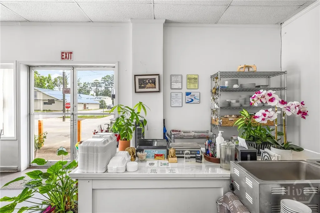 697 W Cherry Street Jesup GA 31545