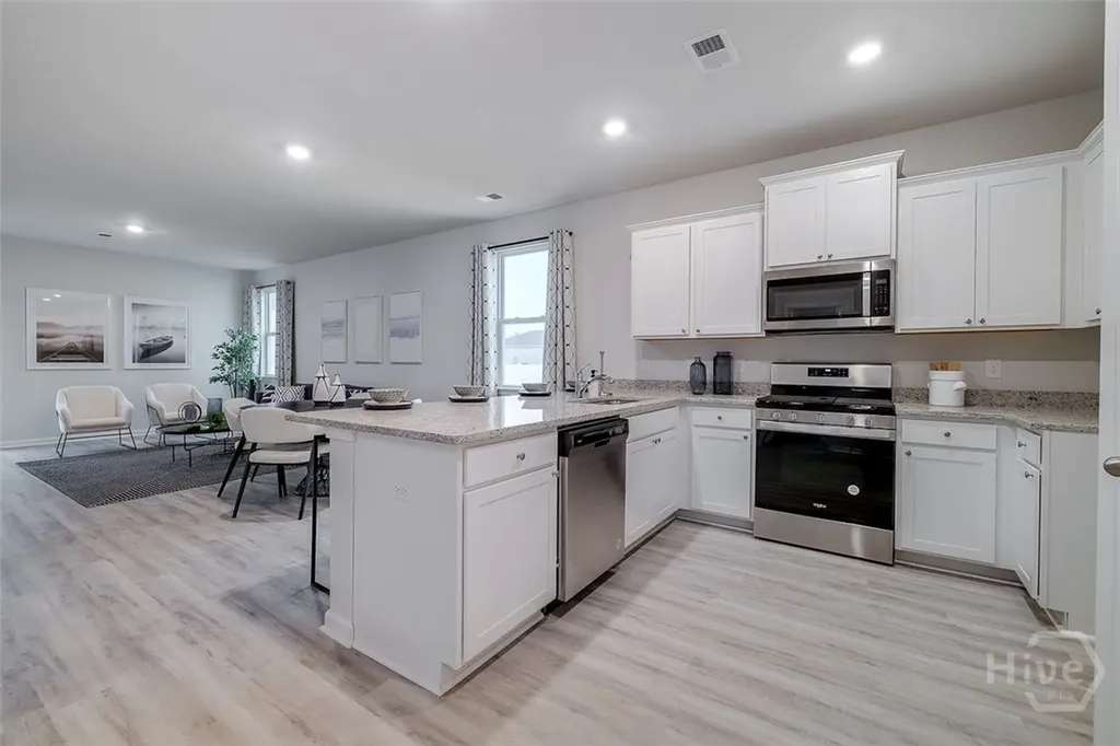 204 Lakeside Drive Port Wentworth GA 31407