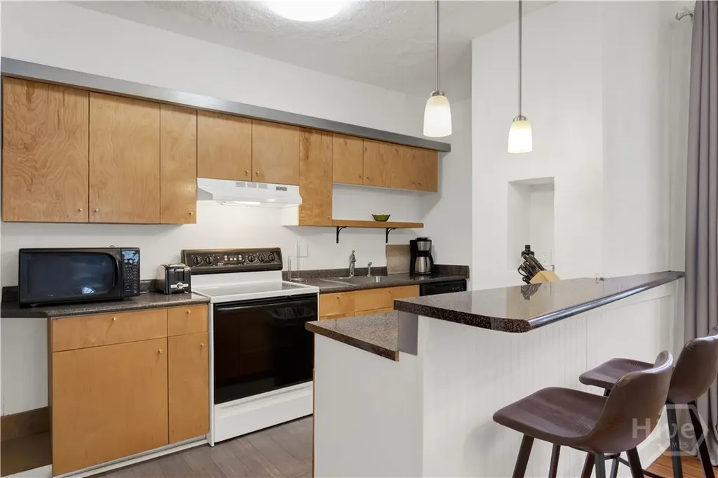 117 Lincoln Street Savannah GA 31401