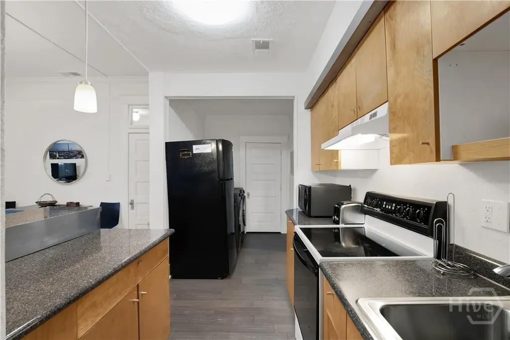 117 Lincoln Street Savannah GA 31401