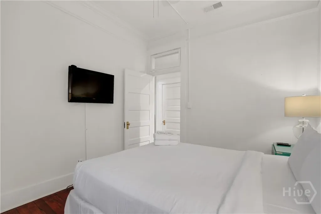 117 Lincoln Street Savannah GA 31401