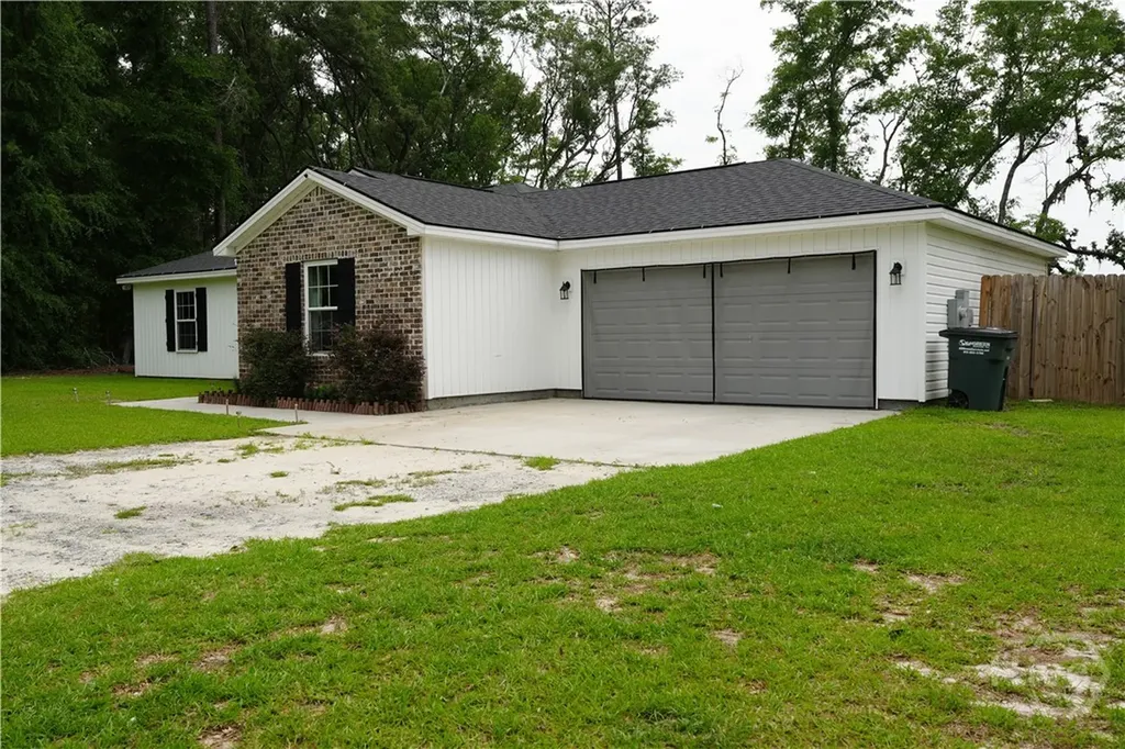 21 SW Oak Ridge Cemetery Road SW Ludowici GA 31316