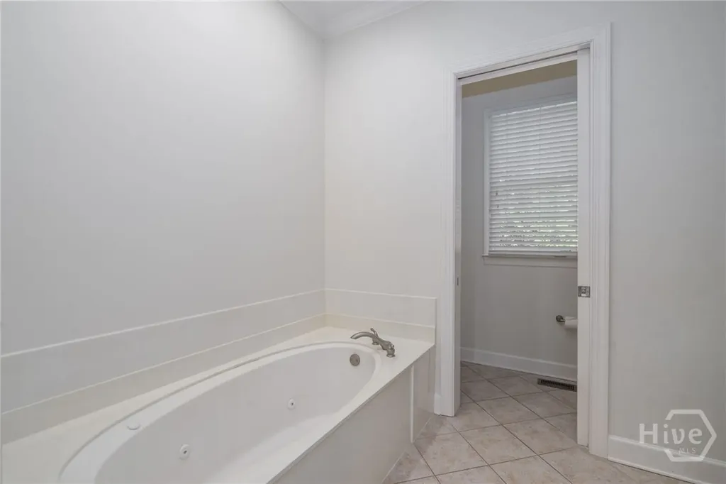 2 Franklin Creek Road S Savannah GA 31411