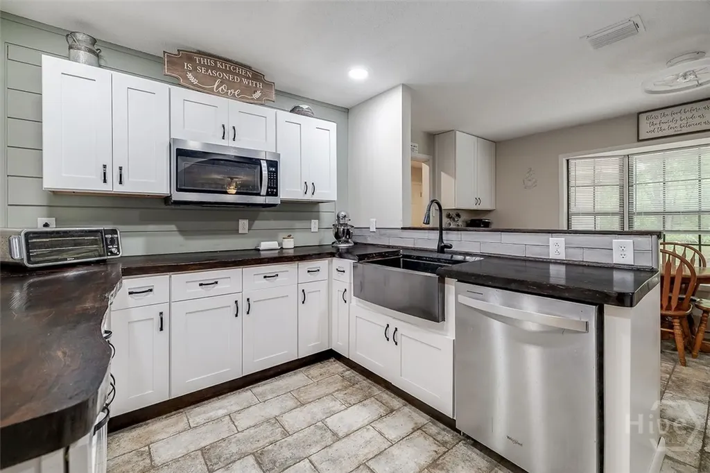 537 Long Road Hinesville GA 31313