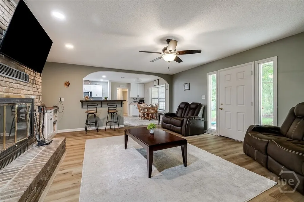 537 Long Road Hinesville GA 31313