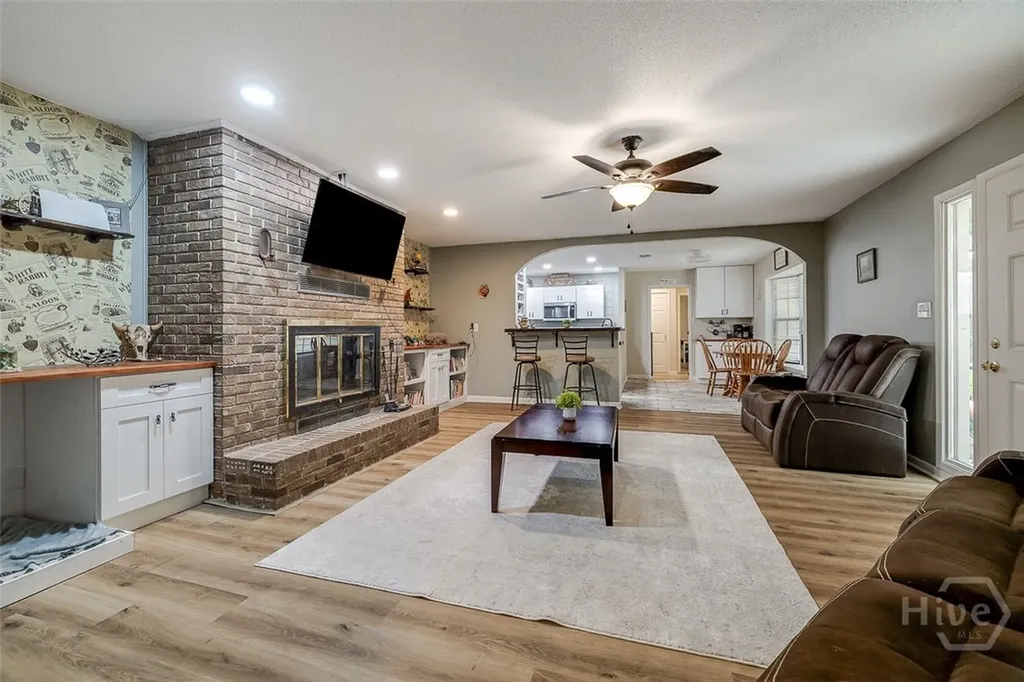 537 Long Road Hinesville GA 31313