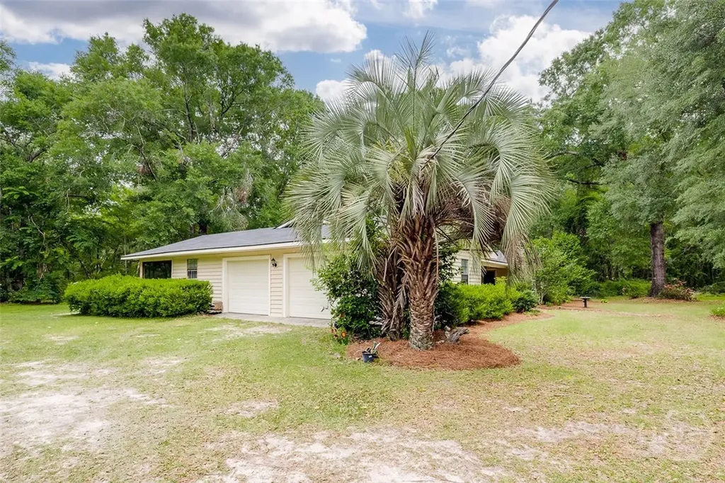 537 Long Road Hinesville GA 31313