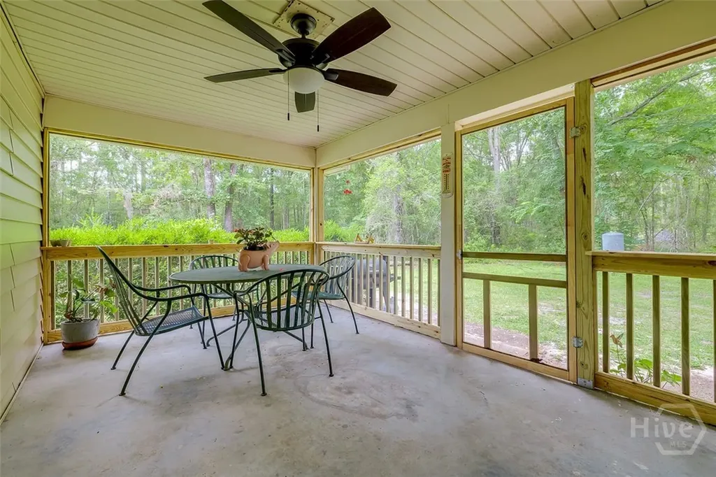 537 Long Road Hinesville GA 31313