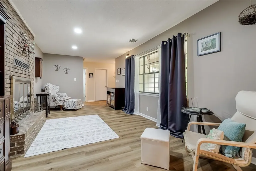 537 Long Road Hinesville GA 31313