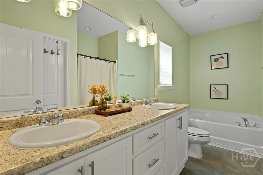 806 Fairview Circle Hinesville GA 31313