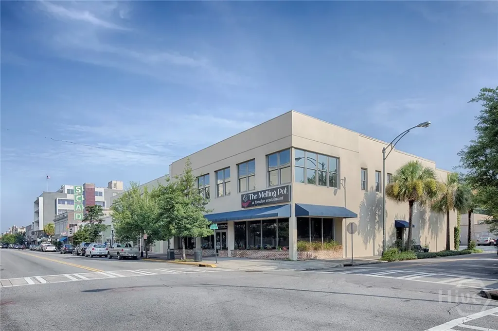 232 E Broughton Street Savannah GA 31401