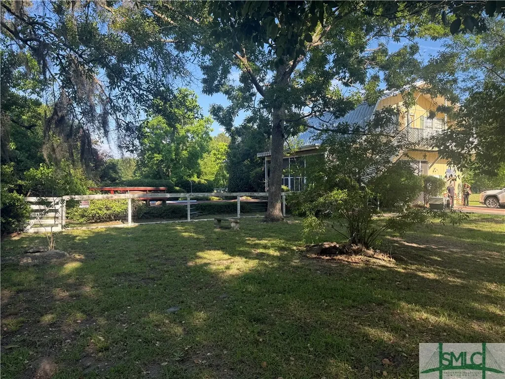 1726 Pine Barren Road Bloomingdale GA 31302