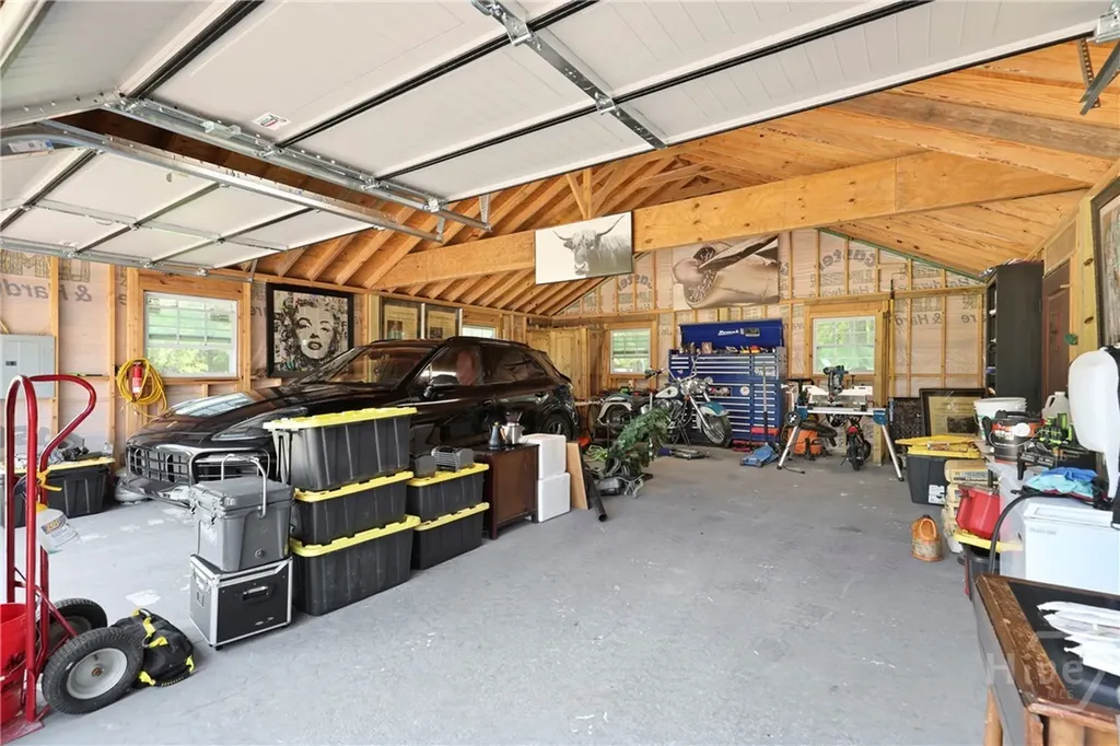 5747 Ogeechee Road Savannah GA 31405