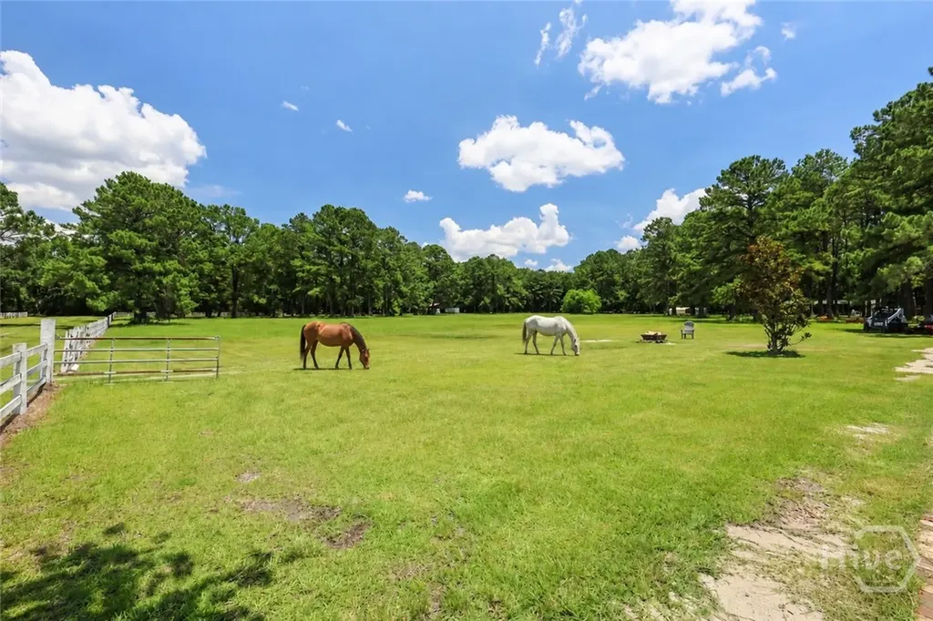 5747 Ogeechee Road Savannah GA 31405