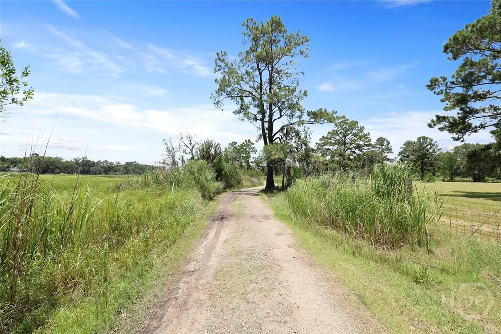 5747 Ogeechee Road Savannah GA 31405