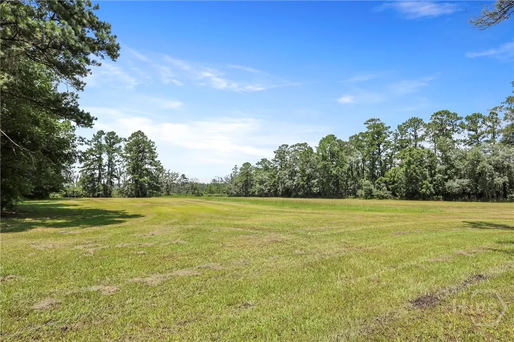 5747 Ogeechee Road Savannah GA 31405