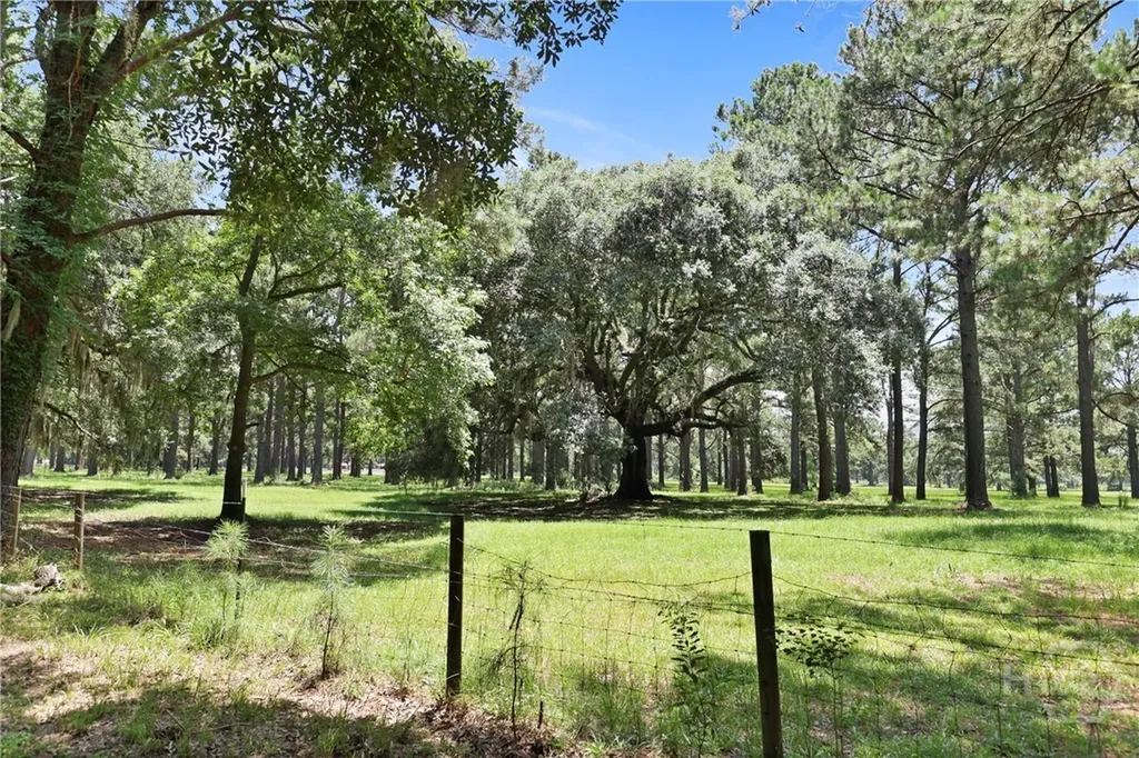 5747 Ogeechee Road Savannah GA 31405