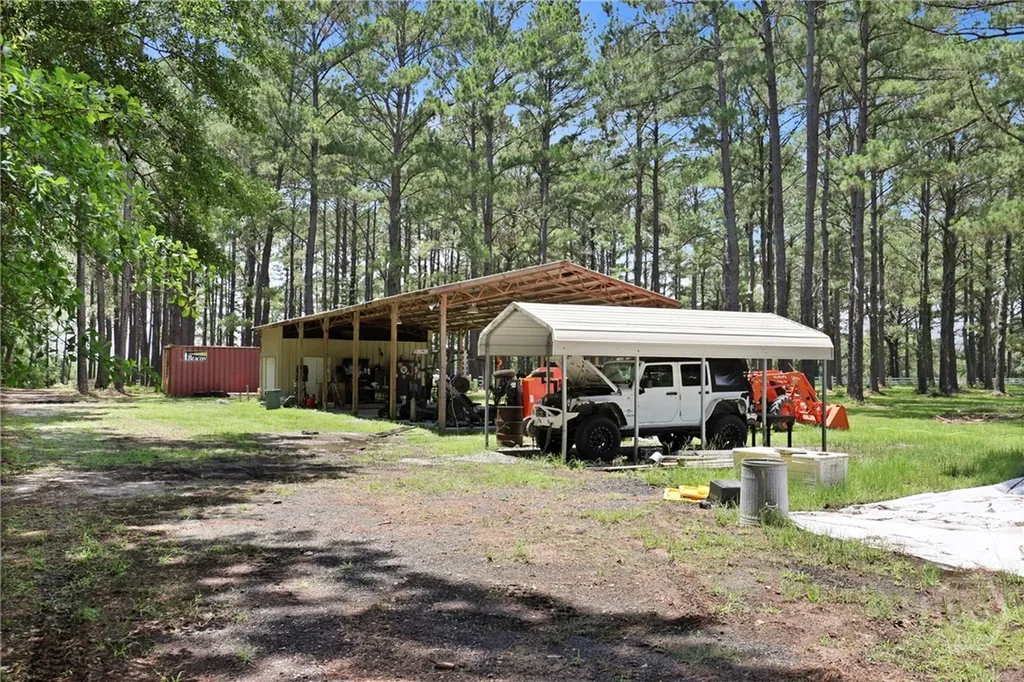 5747 Ogeechee Road Savannah GA 31405