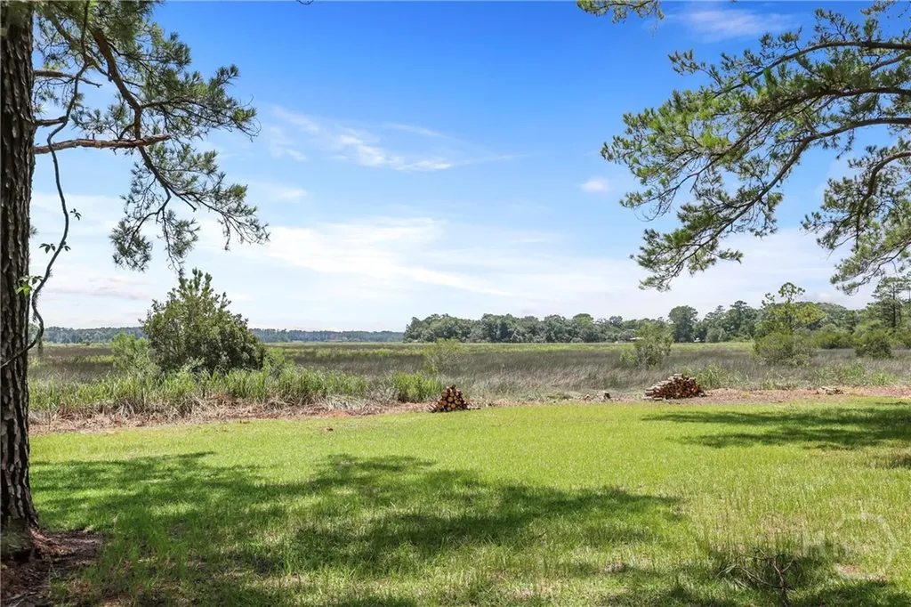 5747 Ogeechee Road Savannah GA 31405