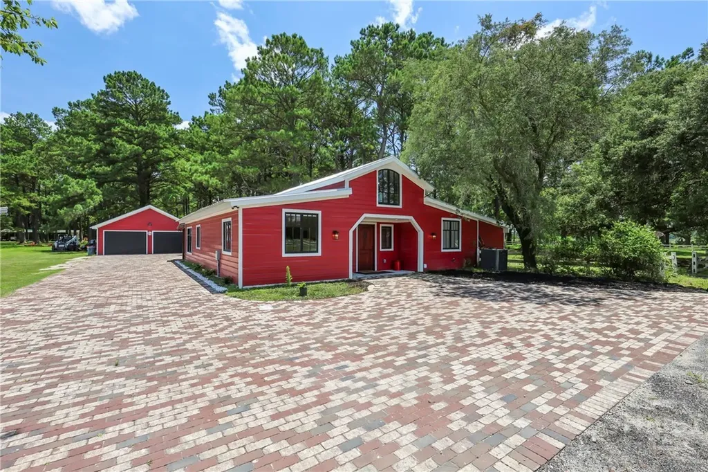5747 Ogeechee Road Savannah GA 31405