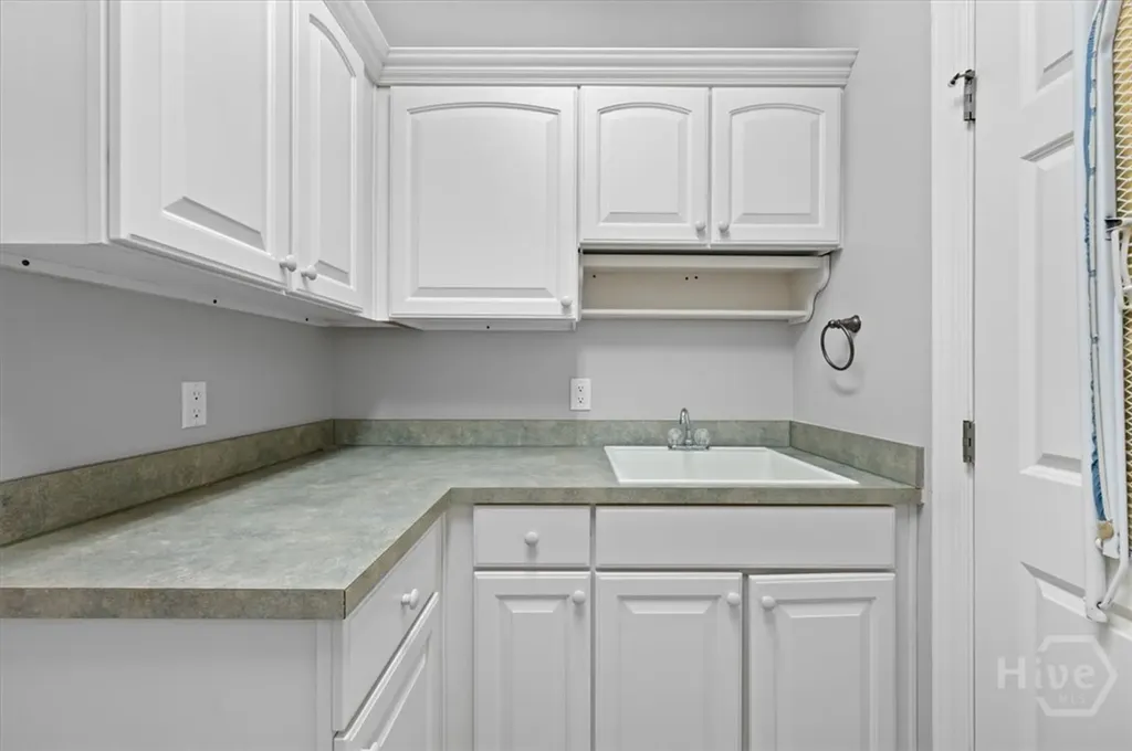 2604 River Oaks Drive Richmond Hill GA 31324