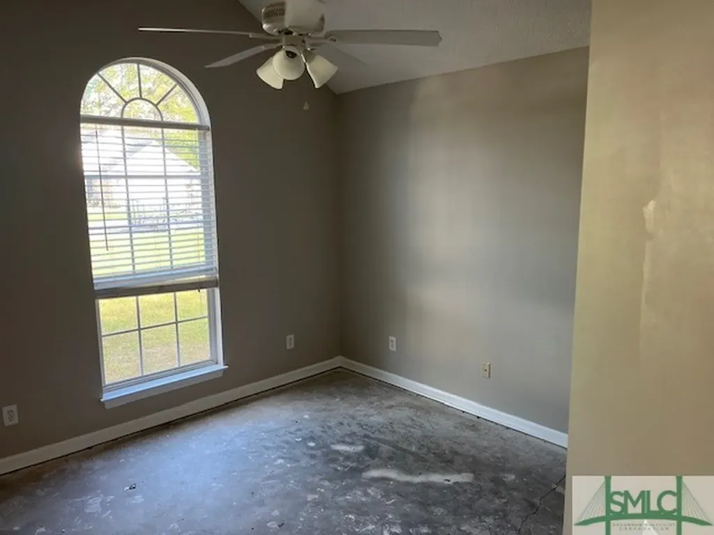 327 River Bend Drive Midway GA 31320