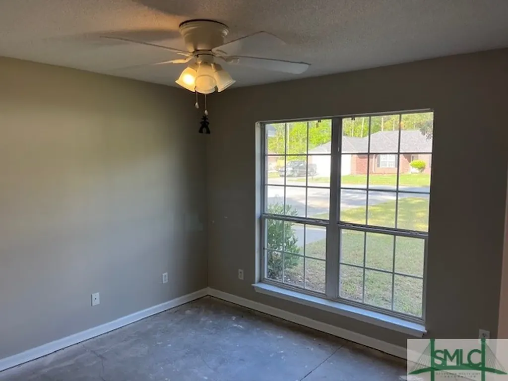 327 River Bend Drive Midway GA 31320