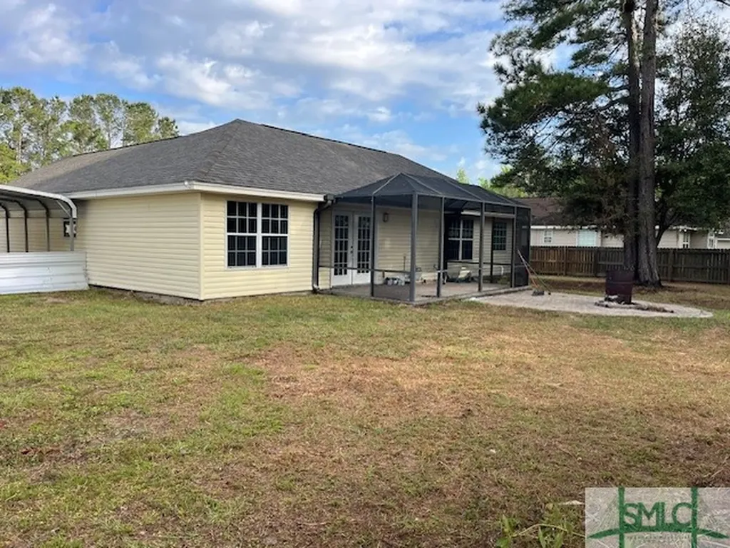 327 River Bend Drive Midway GA 31320