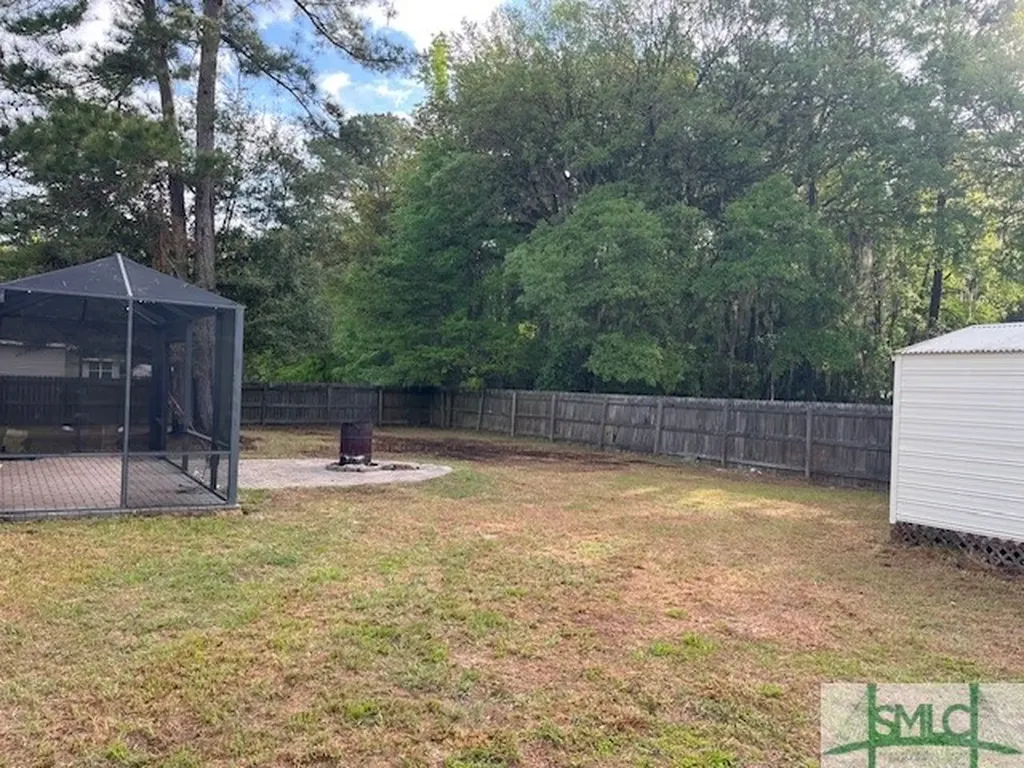 327 River Bend Drive Midway GA 31320