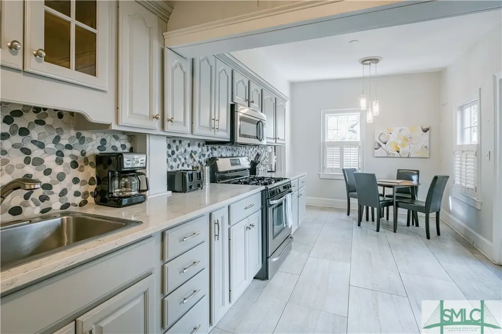 117 - 119 Houston Street Savannah GA 31401